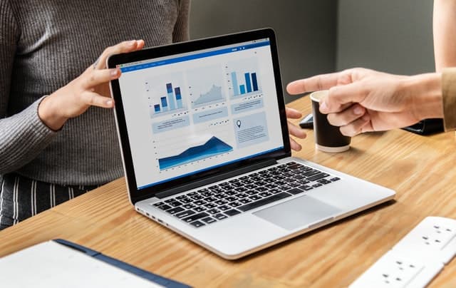 Factoring vs Finetrading