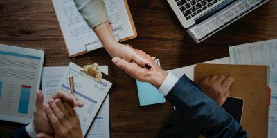 FinCompare wird Mitglied im Partner-Board