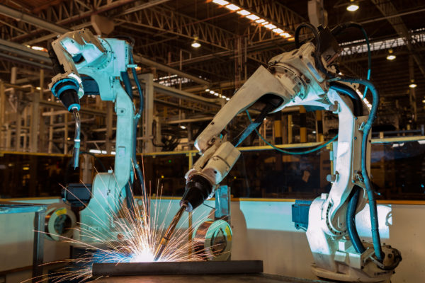 Maschinenleasing-3 Roboter verarbeiten Material