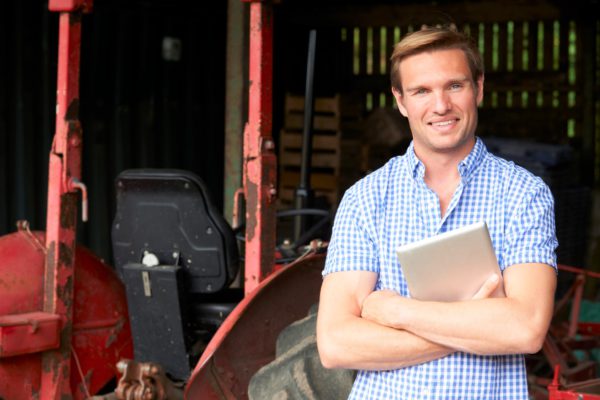 Landwirt hat sein Leasing-Angebot für den Traktor bei FinCompare gefunden.