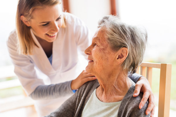 Demografischer Wandel in Deutschland Nachfrage nach Pflegekräften im Gesundheitssektor steigt.