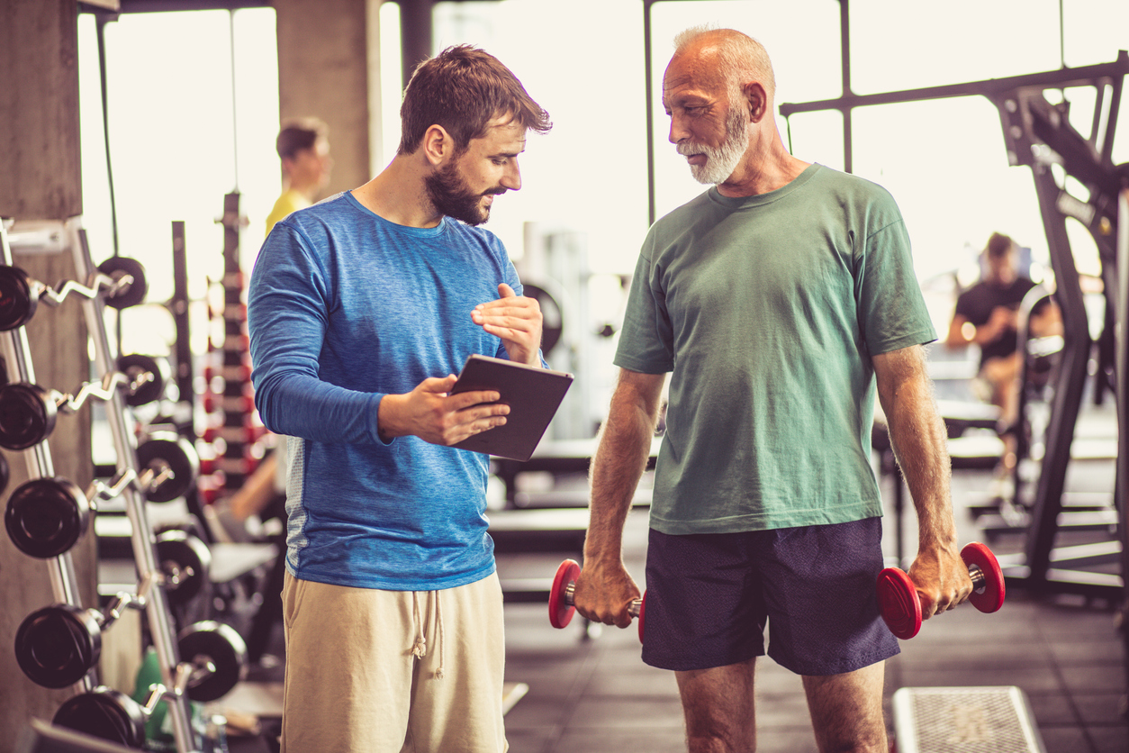 Senioren-Fitness Aufgrund des demografischen Wandels verbreitet sich zunehmend Senioren-Fitness.
