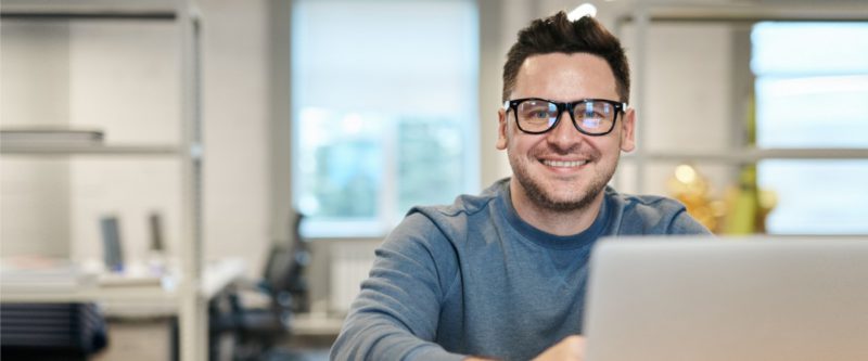 Arbeitnehmer, der Zuschüsse vom Arbeitgeber erhält