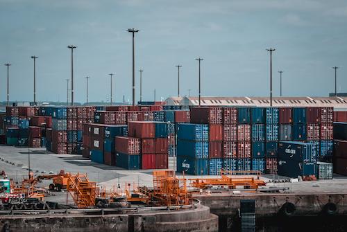 Juristische Rahmenbedingungen beim internationalen Handel