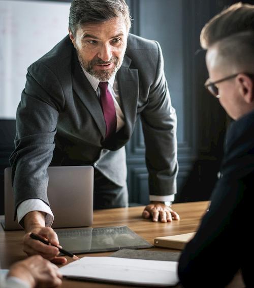 Mitarbeiter bei der Besprechung