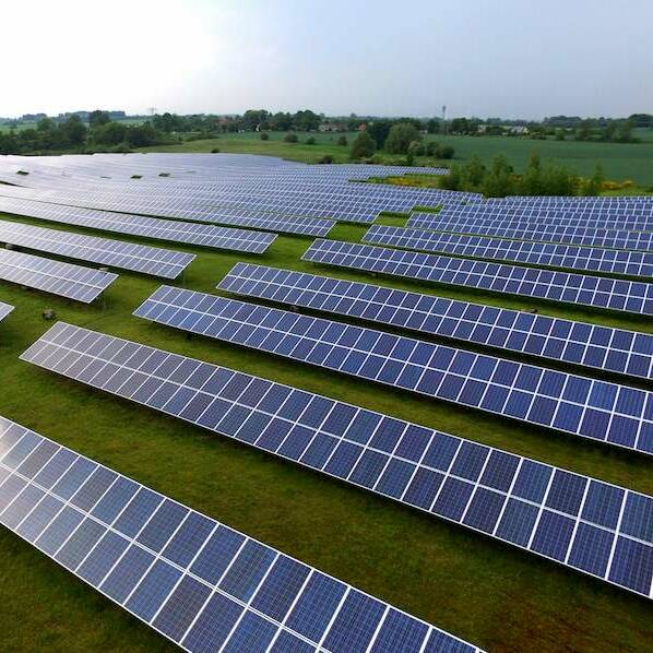 Solarpanel für höhere Effizienz in der Landwirtschaft Solarpanel für höhere Effizienz in der Landwirtschaft