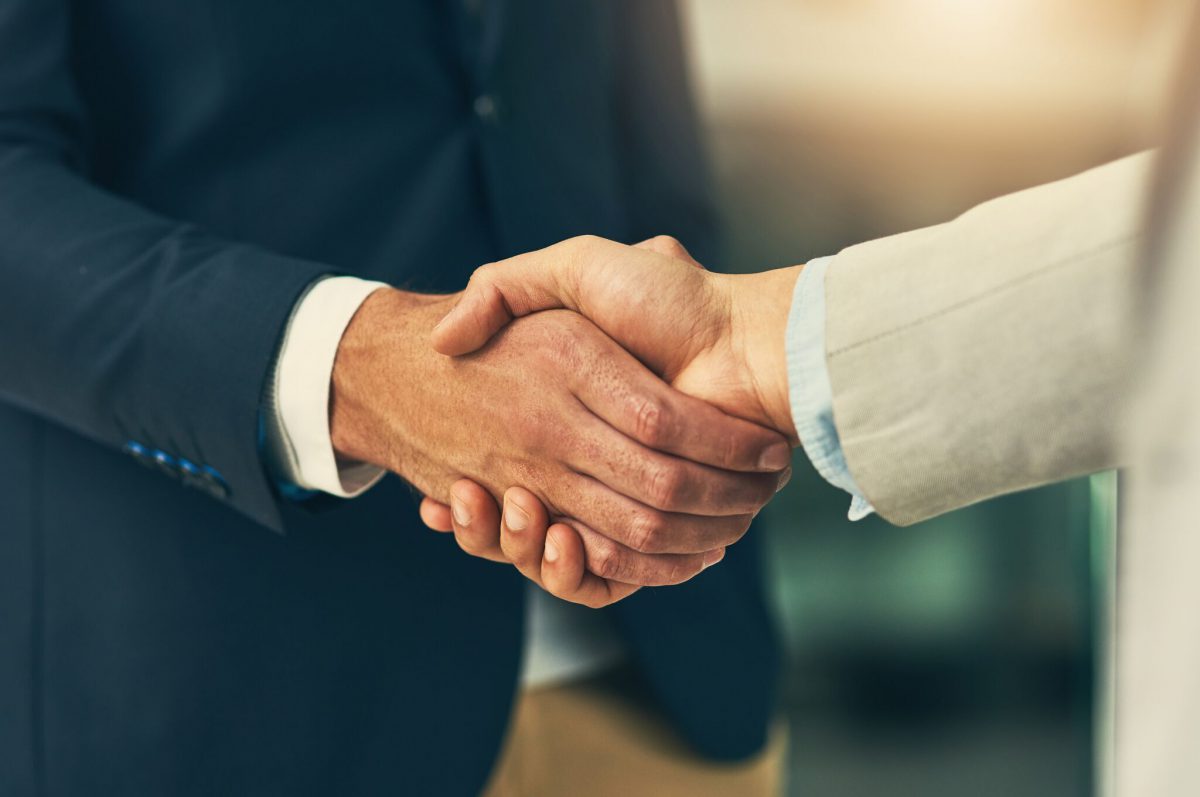 Handshake KFW-Schnellkredit Beratung